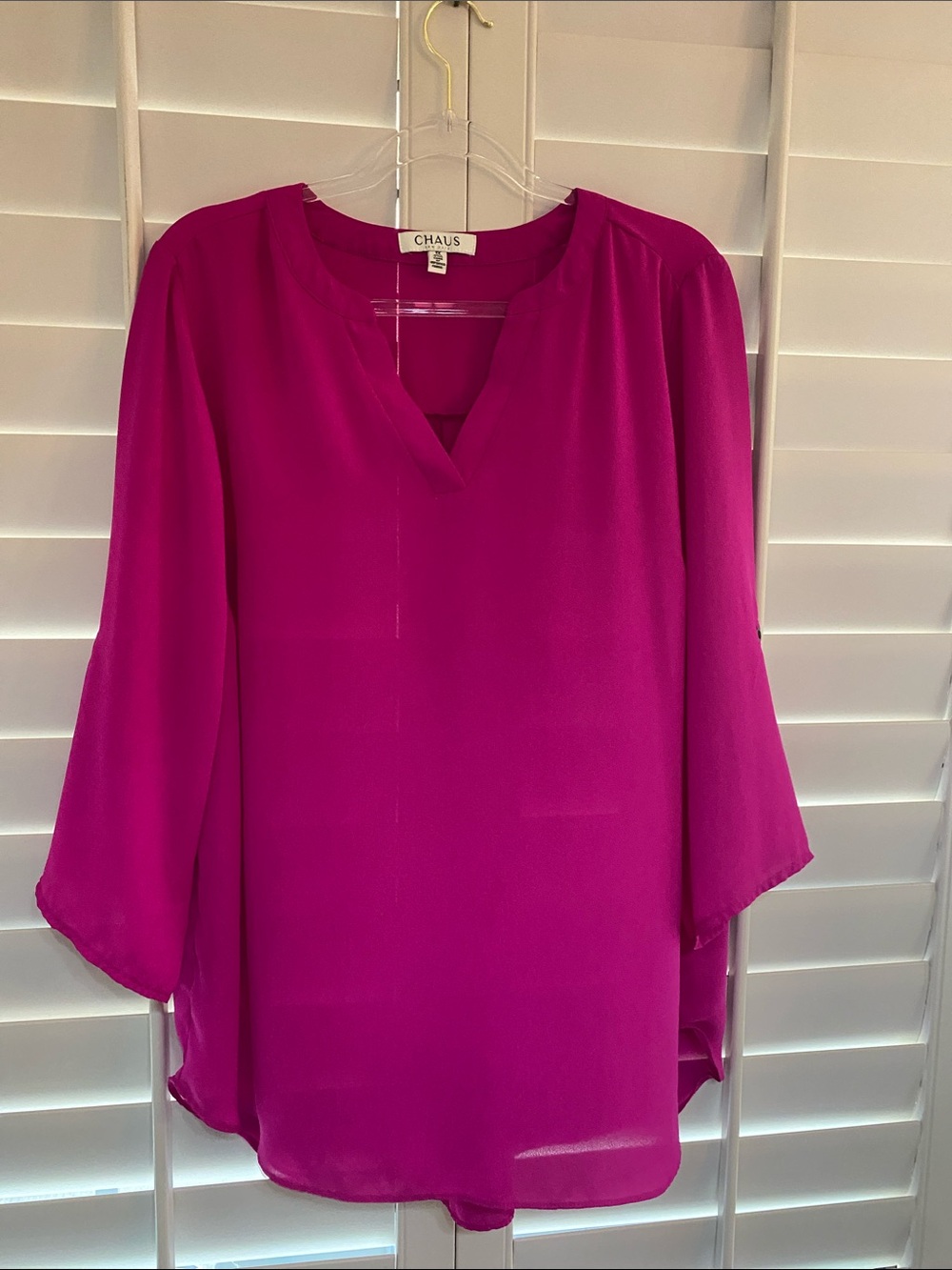 Chaus Fuchsia V-Neck Flowing Tunic size 1x tab sleeves